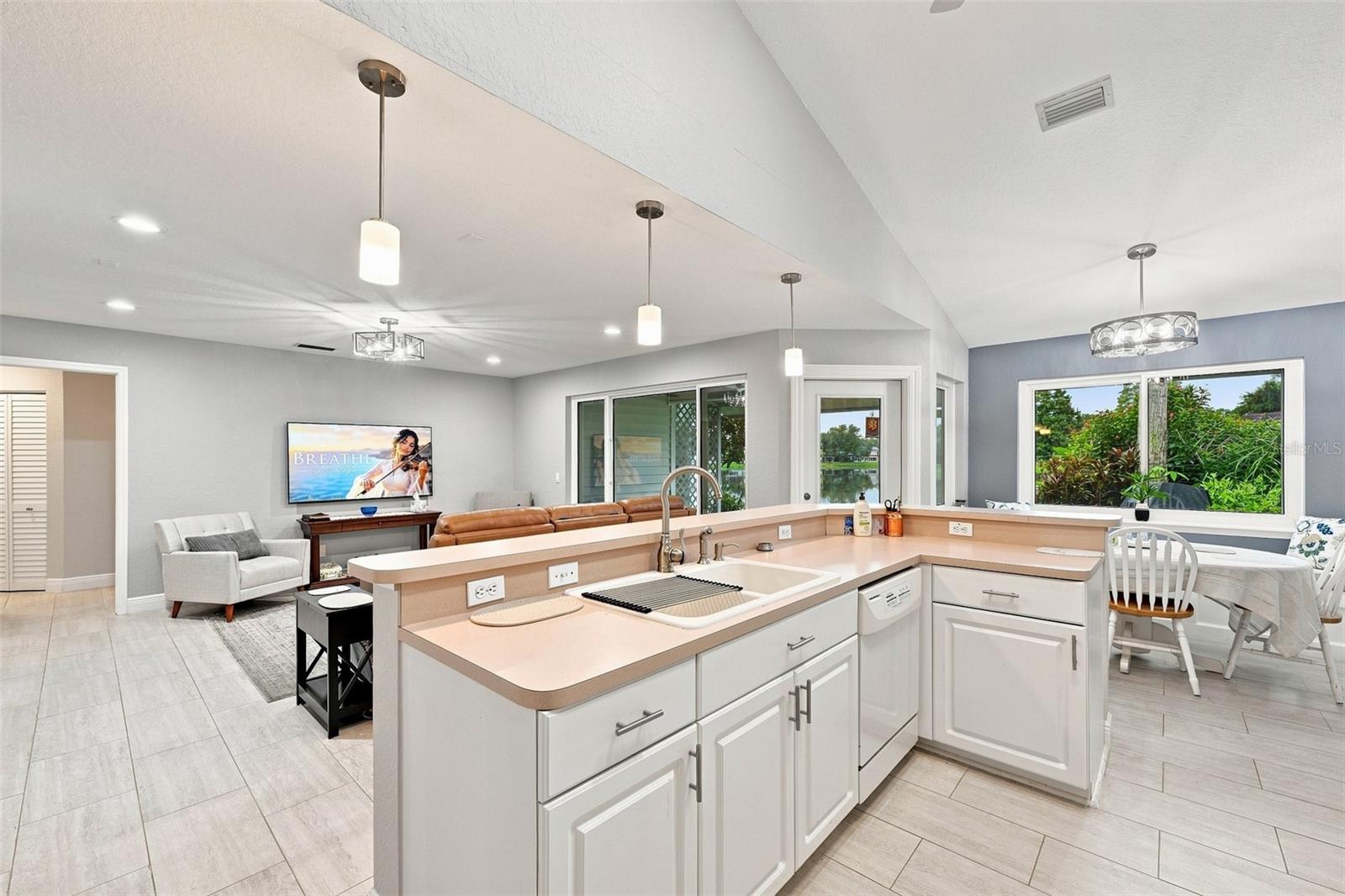 1821 Lake Heron, Lutz, FL 33549