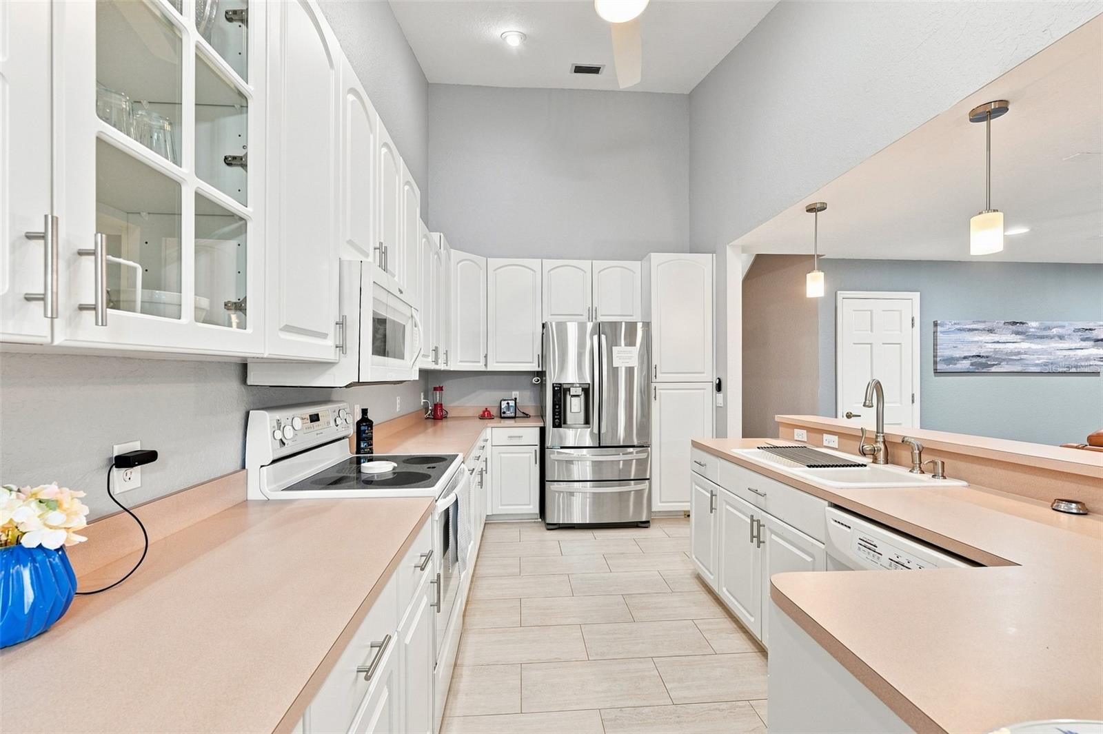 1821 Lake Heron, Lutz, FL 33549