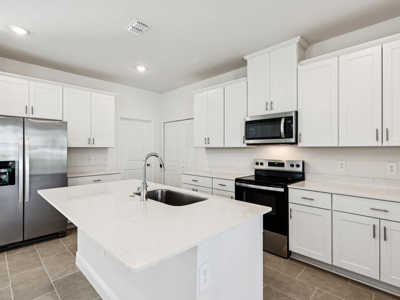 2198 Wildberry, Minneola, FL 34715