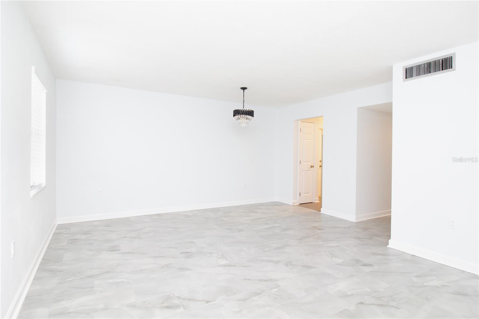 1115 Rue Des Chateaux Unit 1a, South Pasadena, FL 33707