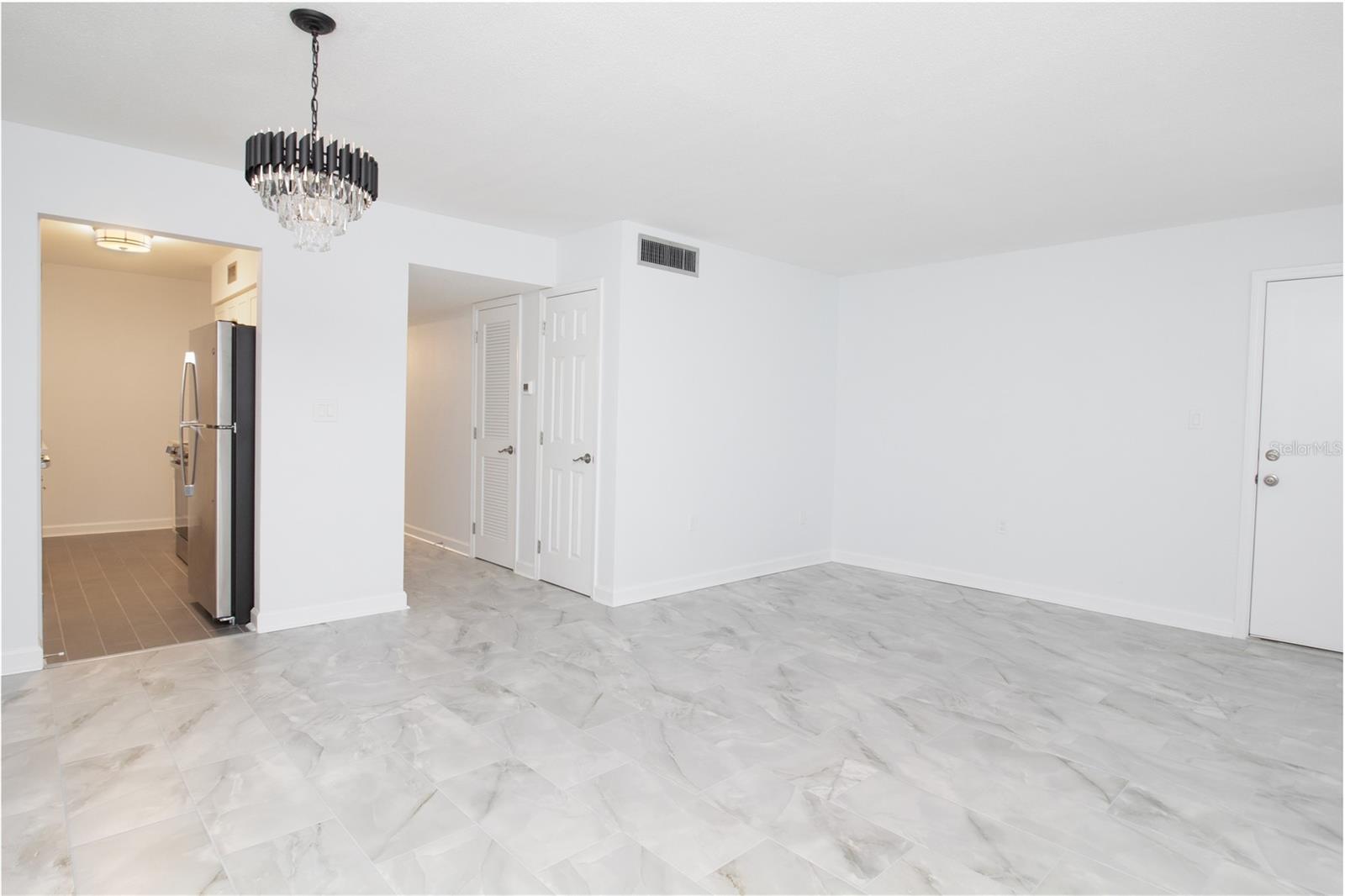 1115 Rue Des Chateaux Unit 1a, South Pasadena, FL 33707