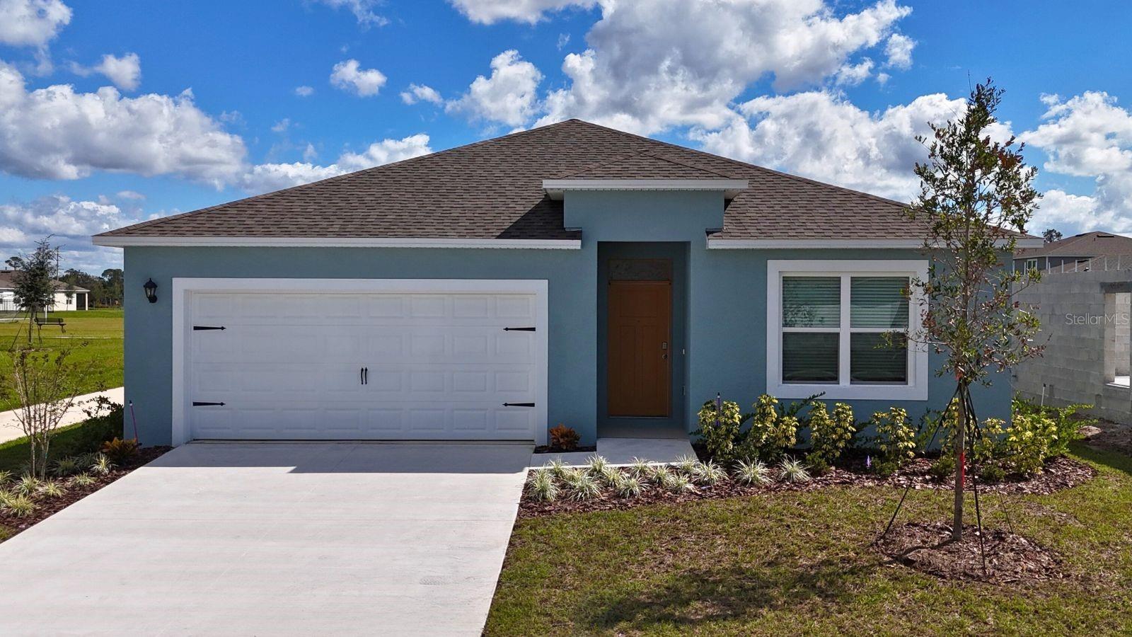 148 Flag Lilly, Umatilla, FL 32784
