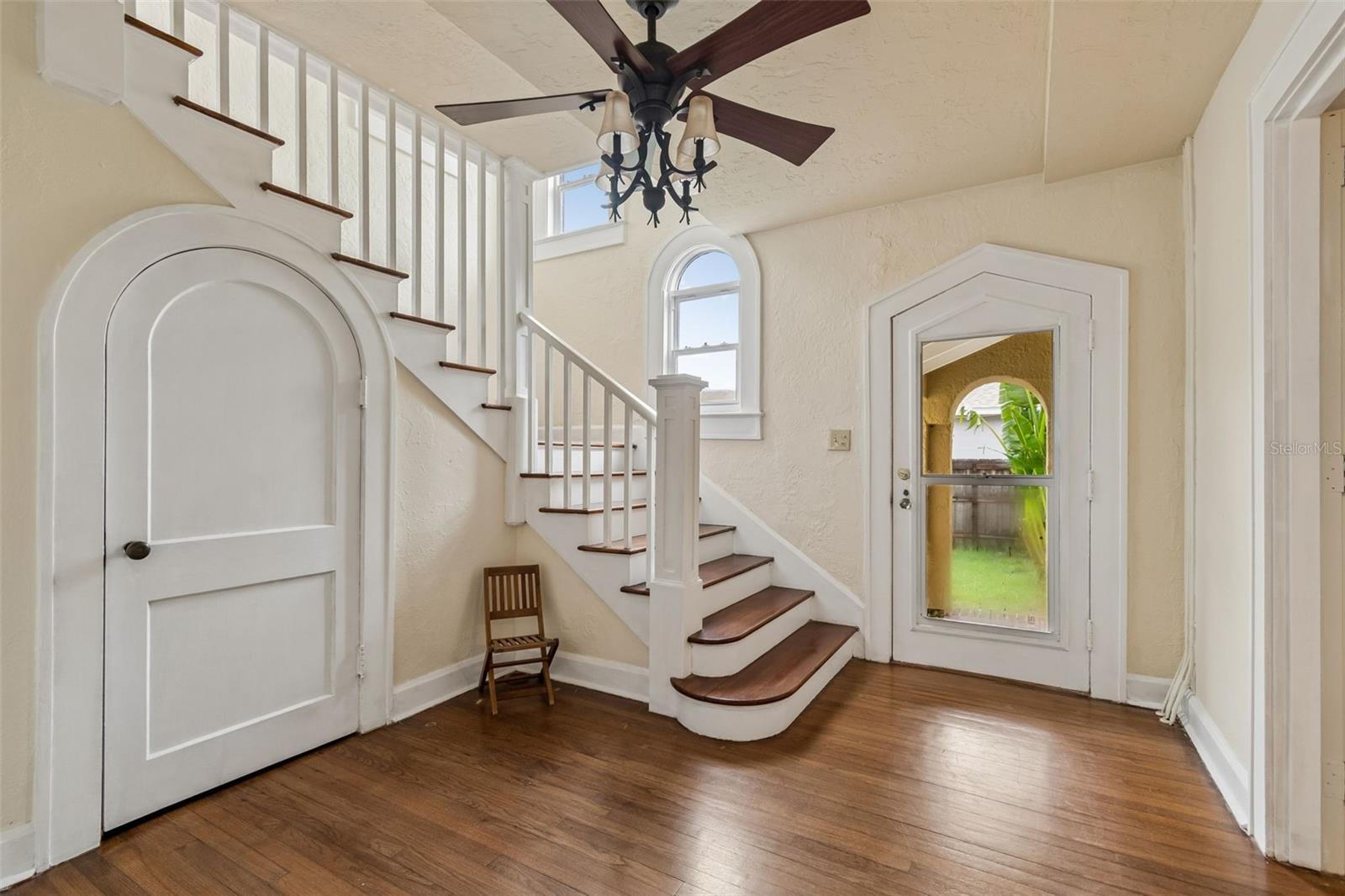 2518 Granada, St Petersburg, FL 33712