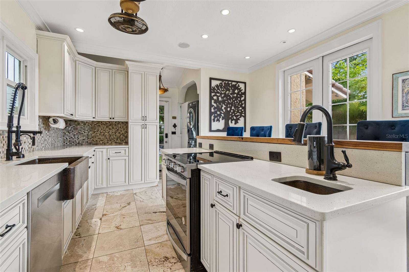 2518 Granada, St Petersburg, FL 33712