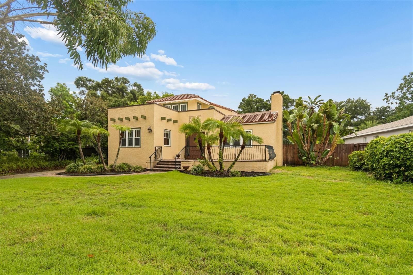 2518 Granada, St Petersburg, FL 33712