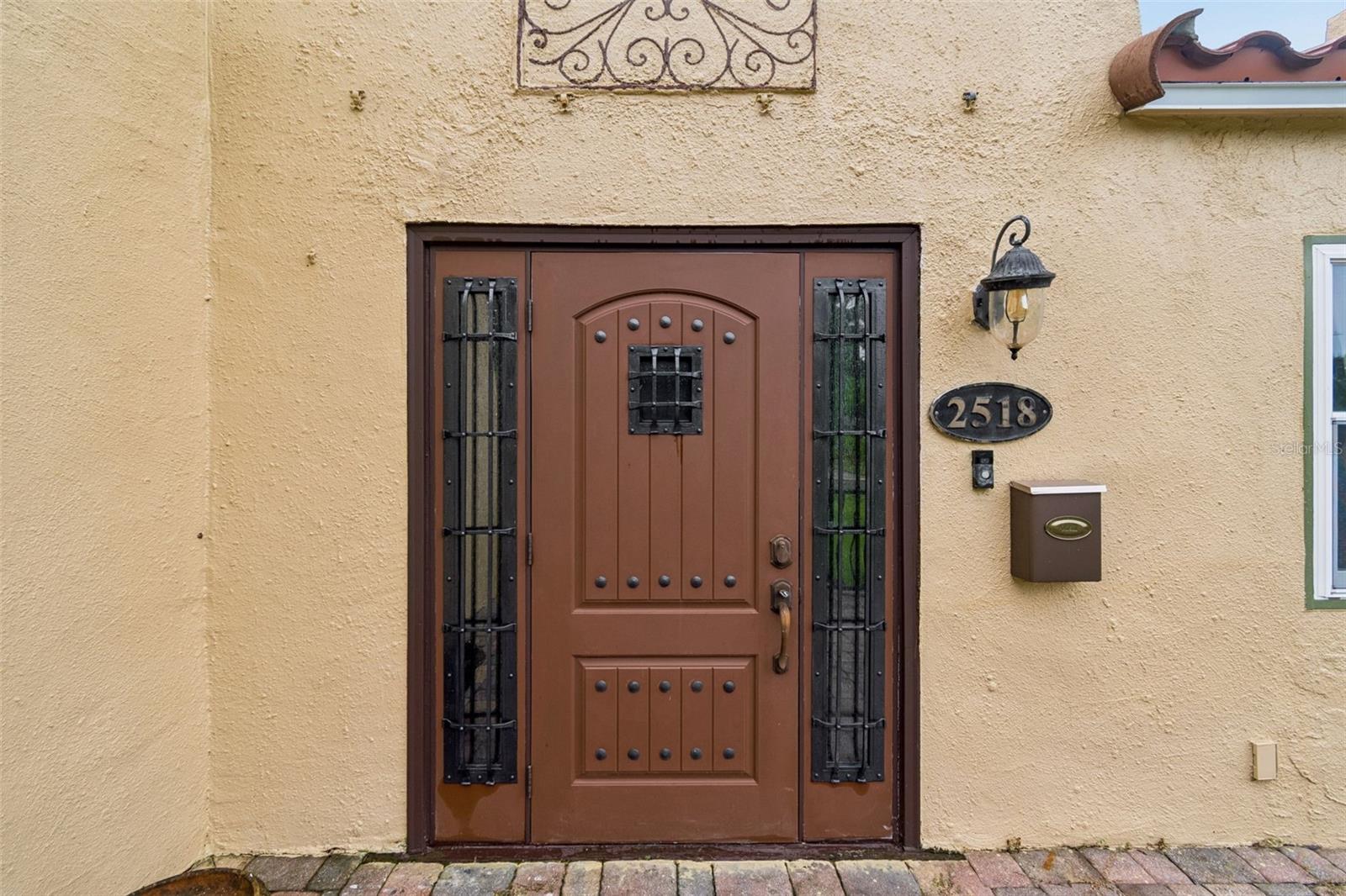 2518 Granada, St Petersburg, FL 33712