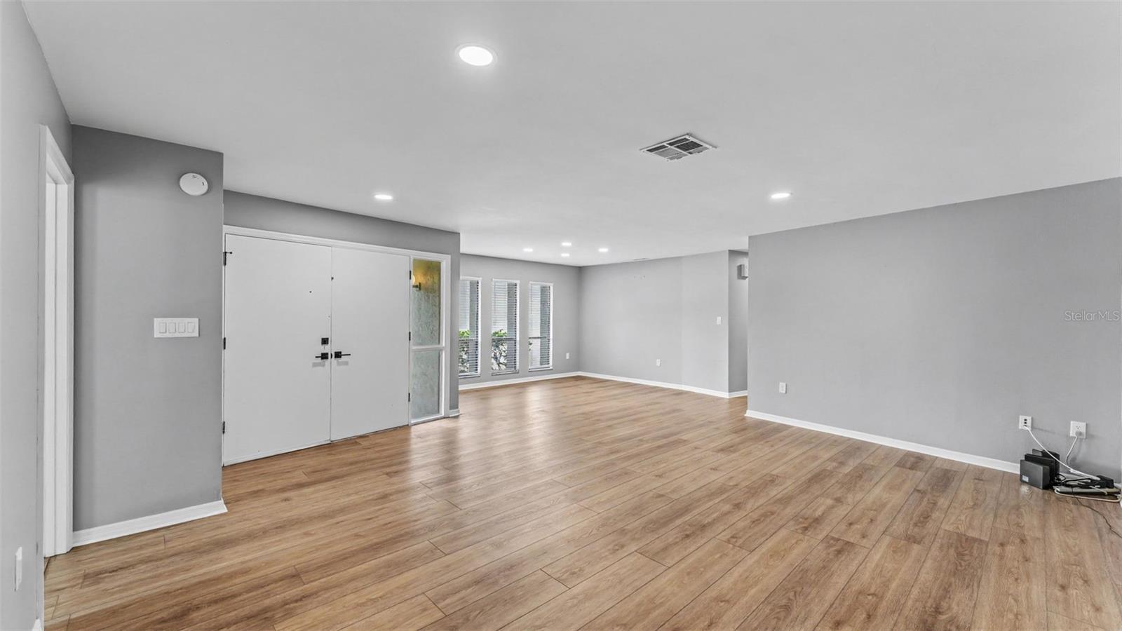 717 Woodhill, Lakeland, FL 33813