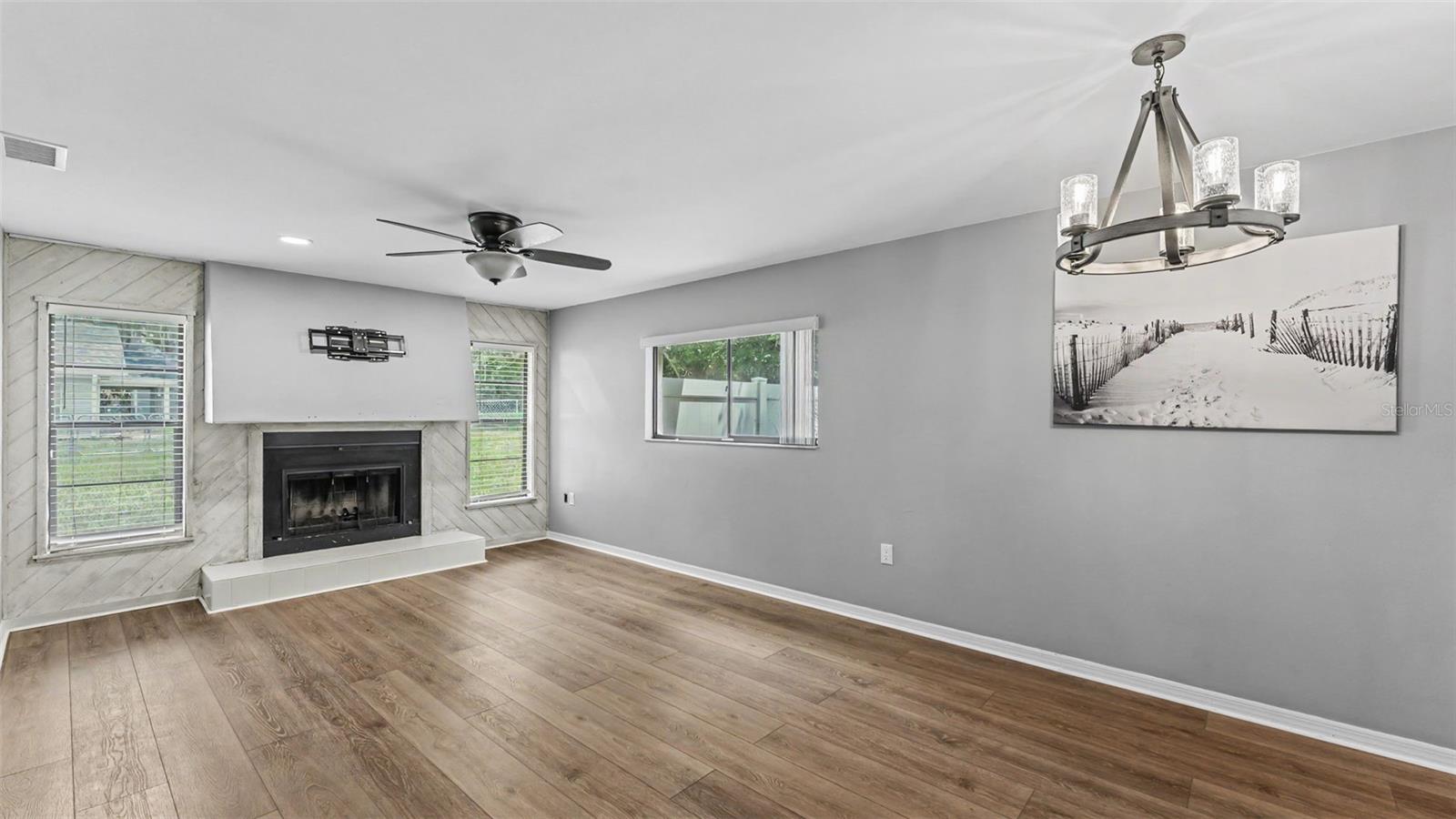 717 Woodhill, Lakeland, FL 33813