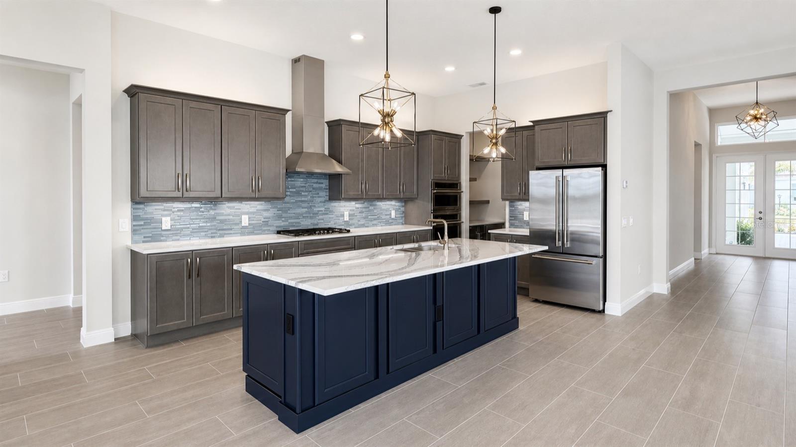 812 Blue Shell, Sarasota, FL 34240