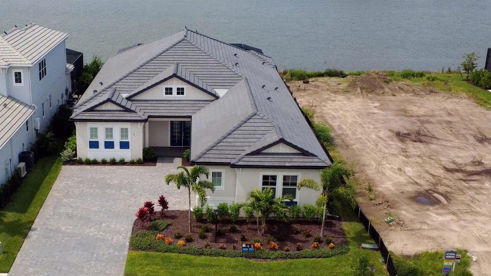 812 Blue Shell, Sarasota, FL 34240