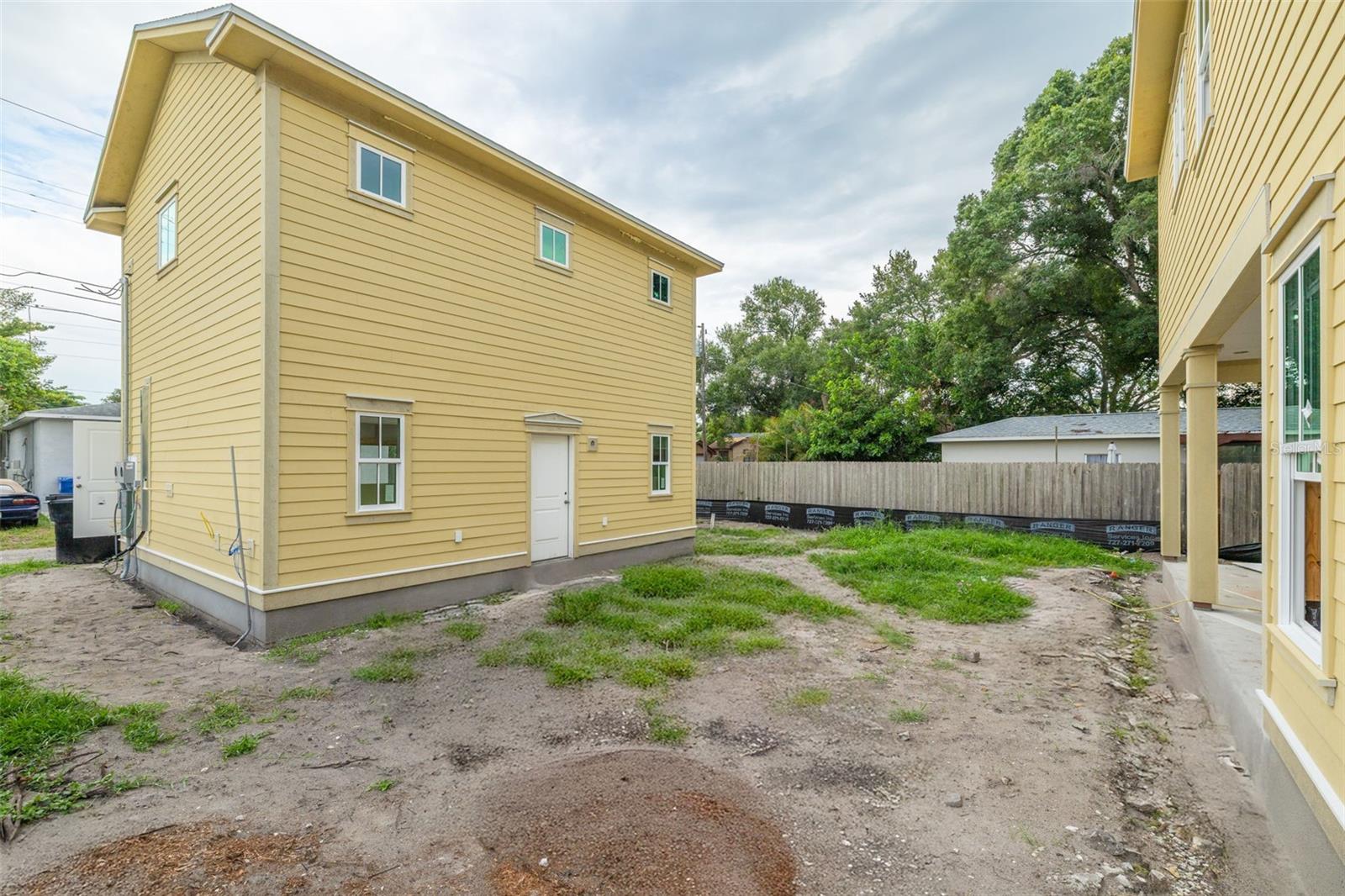 3320 15th, St Petersburg, FL 33704