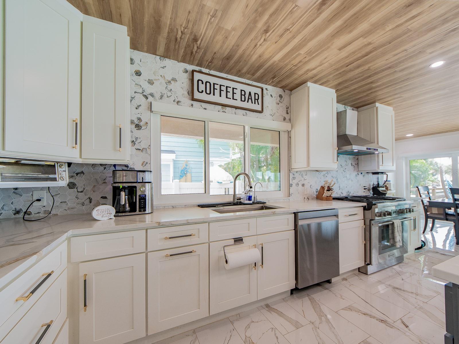1826 Venetian Point, Clearwater, FL 33755
