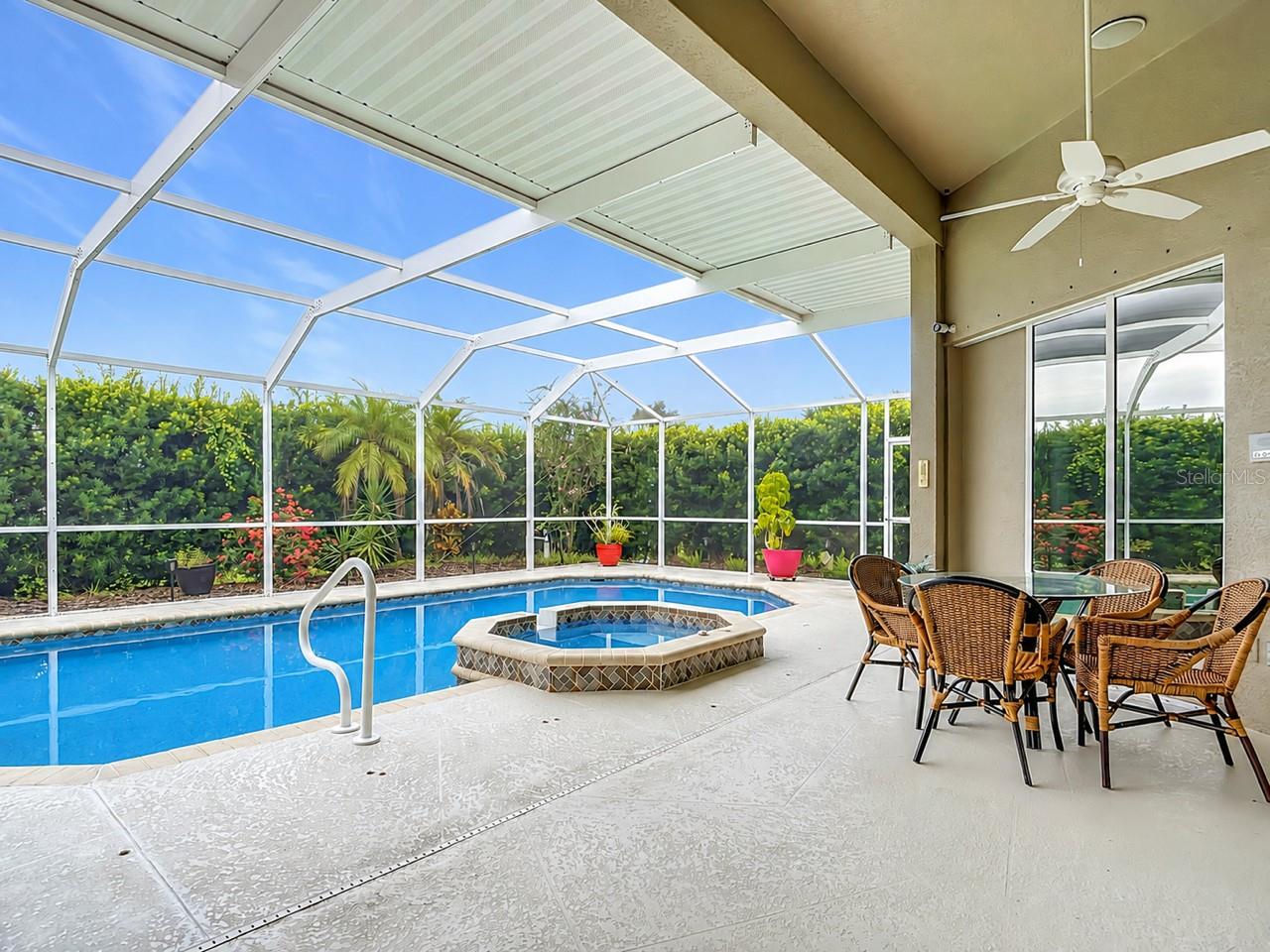 1736 Nuremberg, Punta Gorda, FL 33983