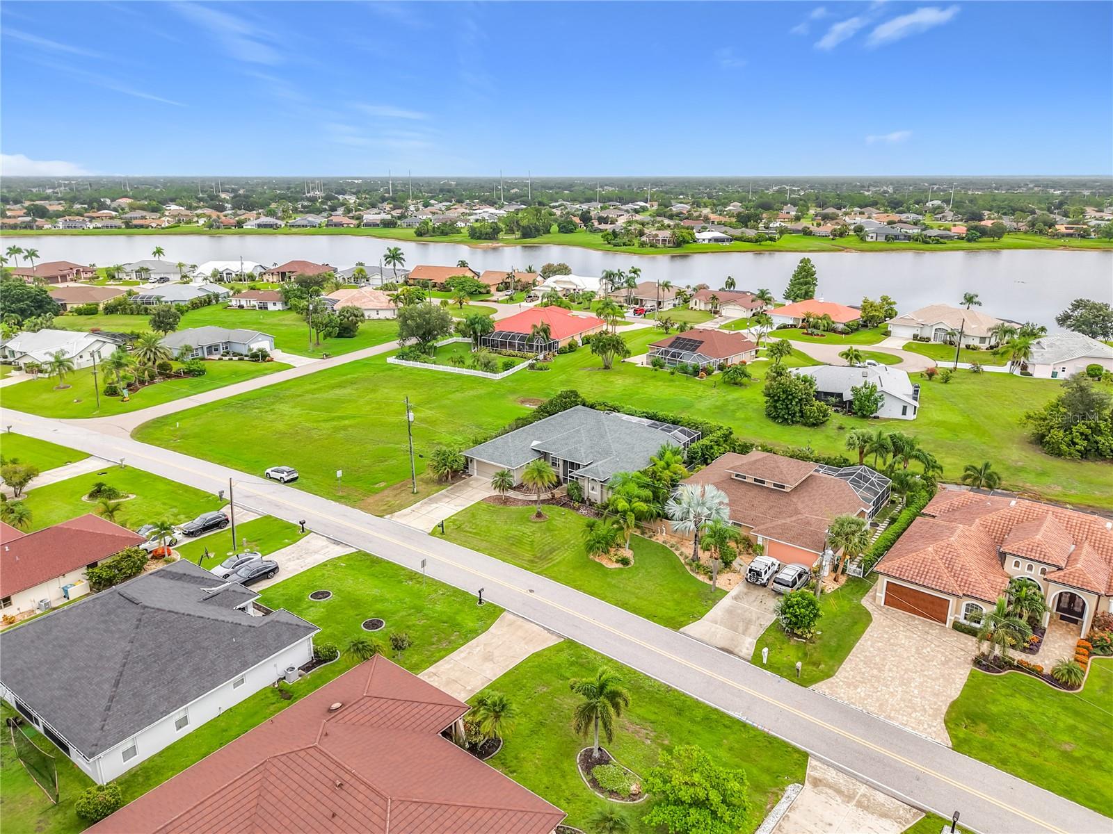 1736 Nuremberg, Punta Gorda, FL 33983
