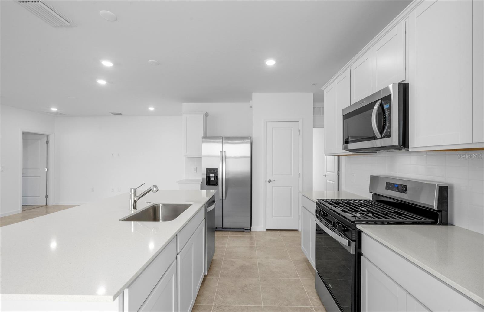 813 Balleby, Bradenton, FL 34212