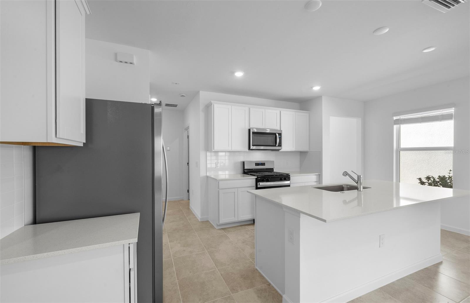 813 Balleby, Bradenton, FL 34212