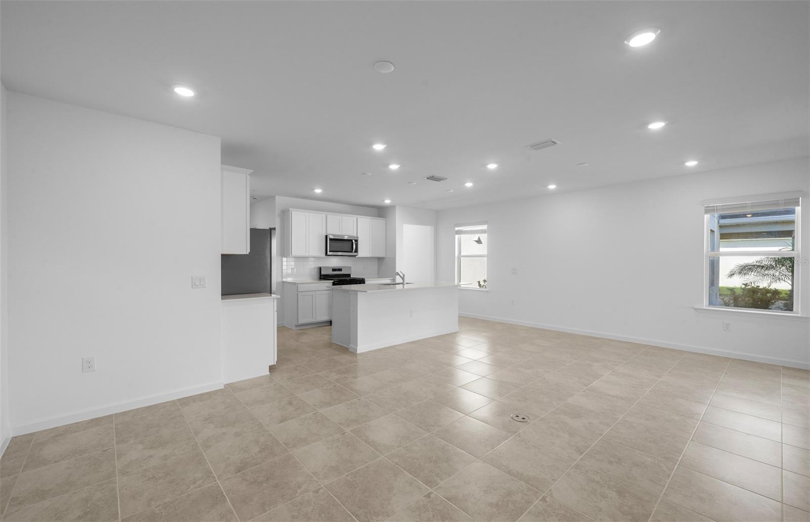 813 Balleby, Bradenton, FL 34212