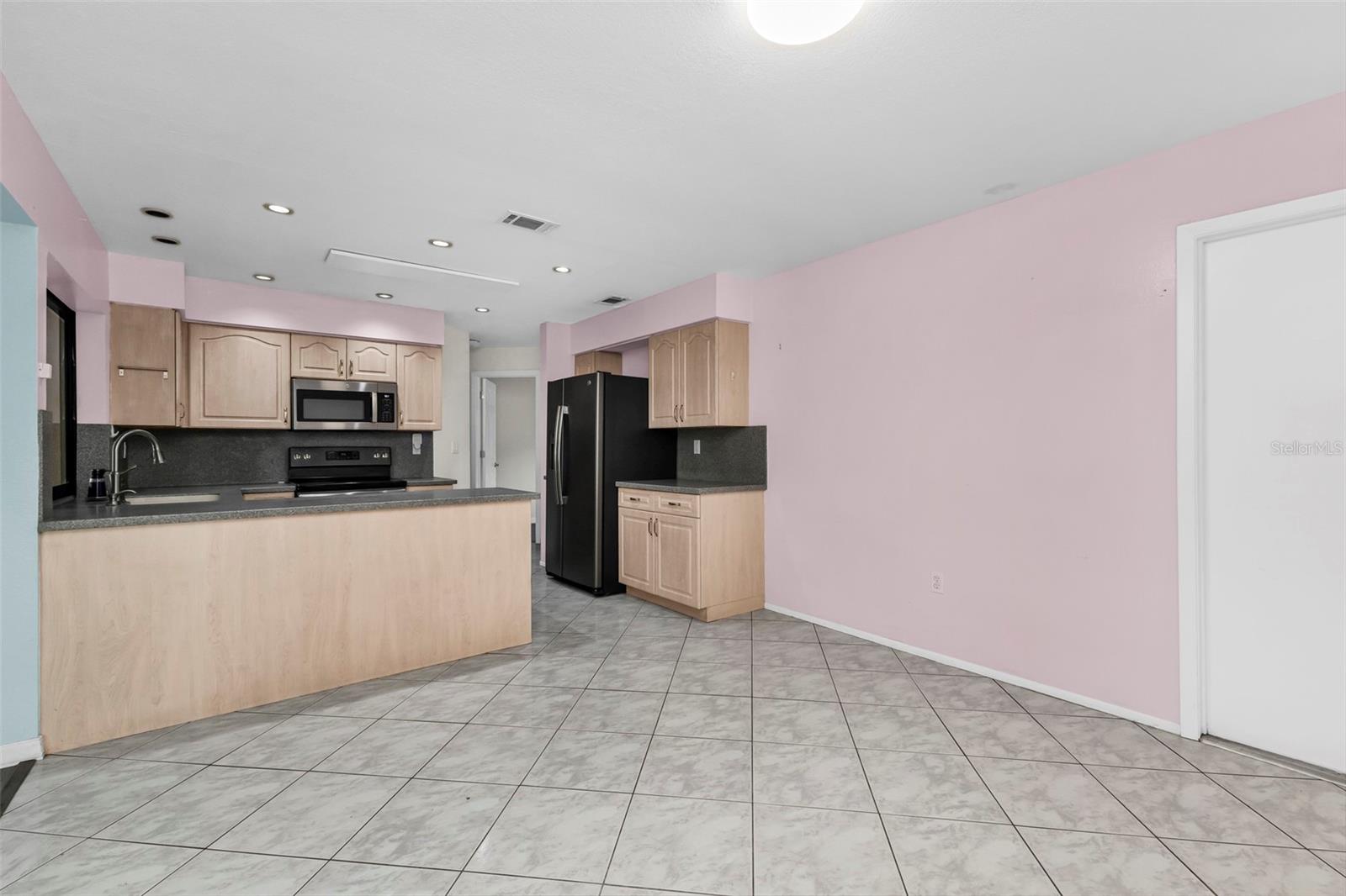 2399 Rio de Janeiro, Punta Gorda, FL 33983
