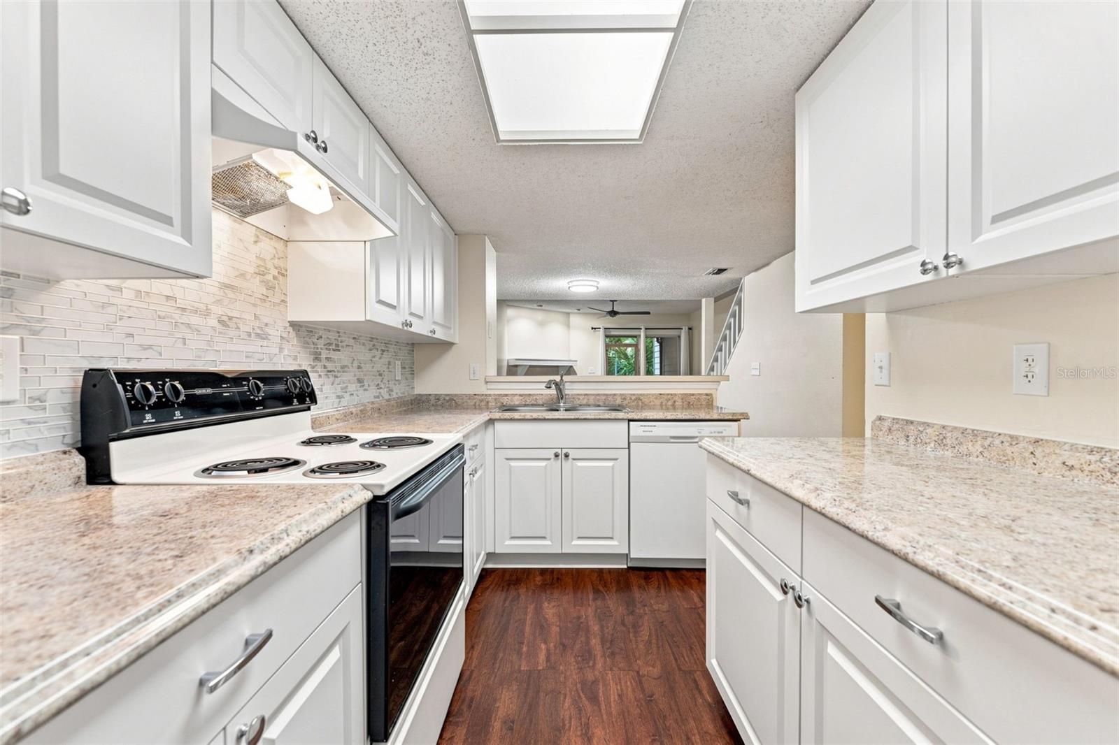 2350 Fletchers Point, Tampa, FL 33613