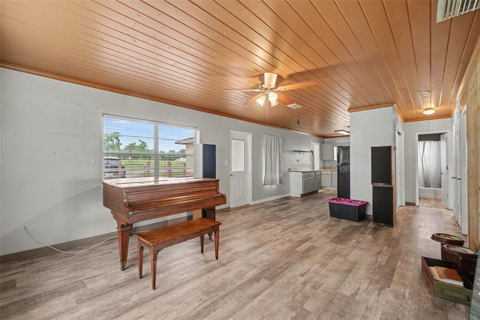 415 Lake June, Lake Placid, FL 33852