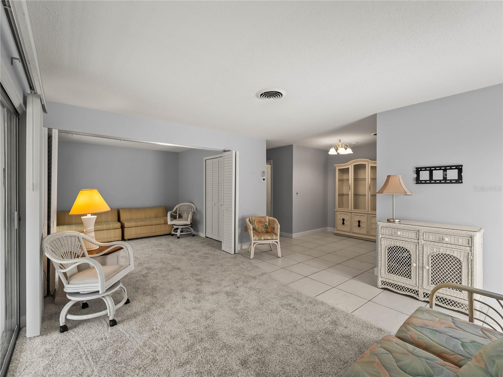 1205 Tarpon Center Unit C1, Venice, FL 34285