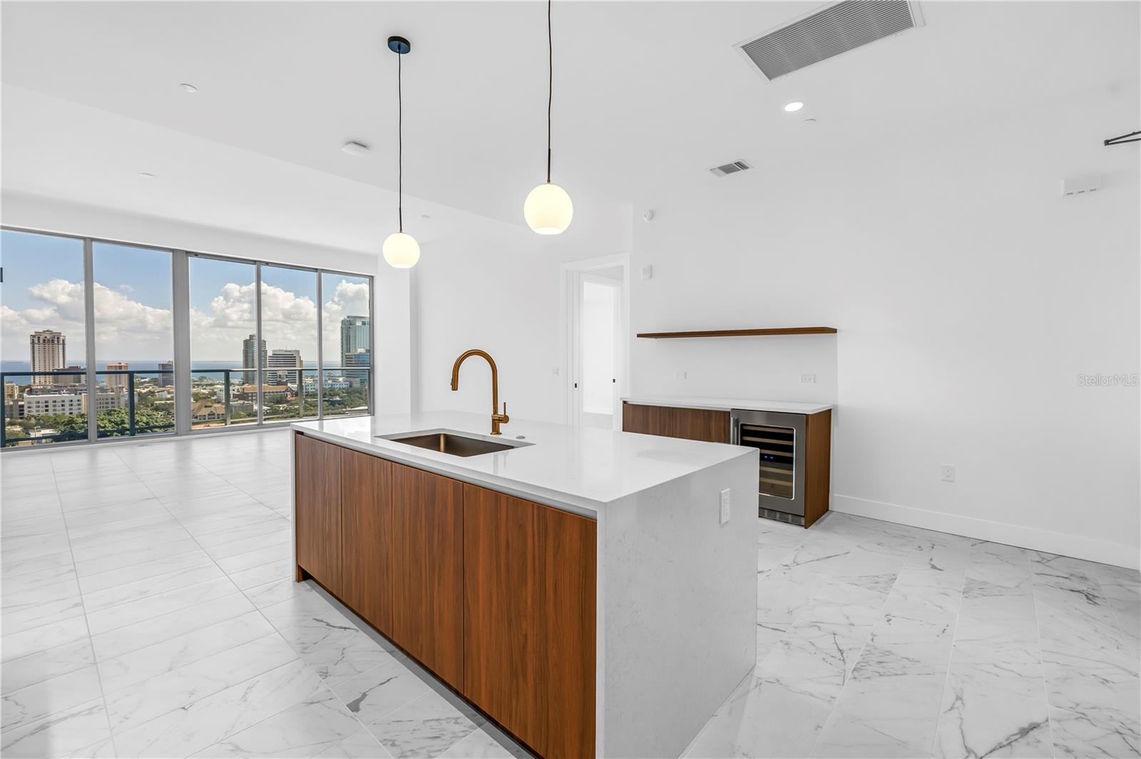 777 3rd Unit 1704, St Petersburg, FL 33701