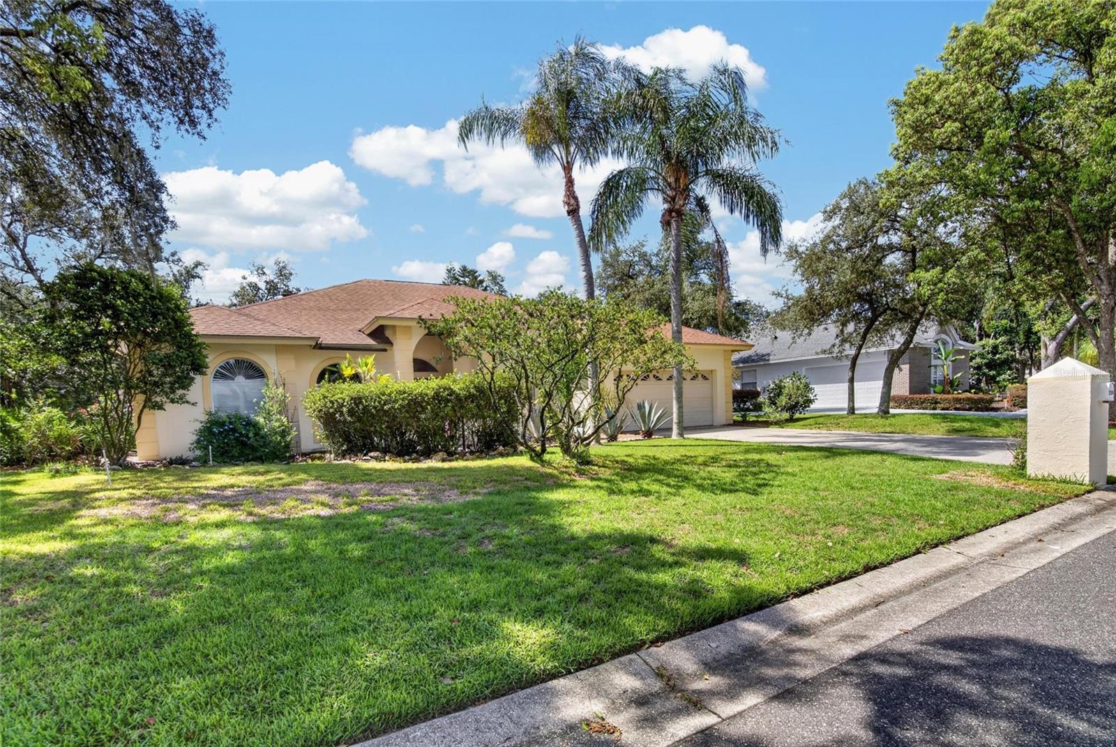 2704 Aston, Plant City, FL 33566