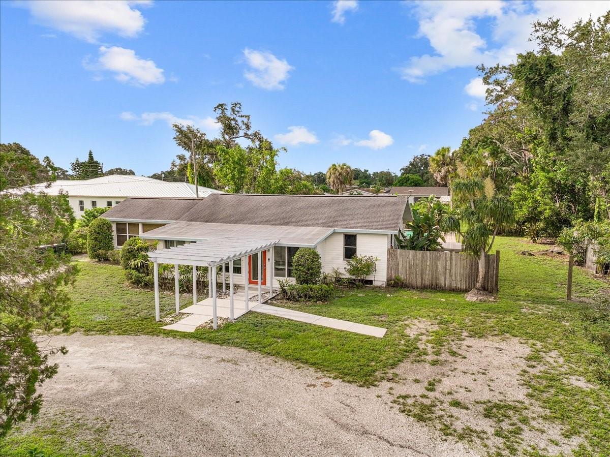 2404 Bispham, Sarasota, FL 34231