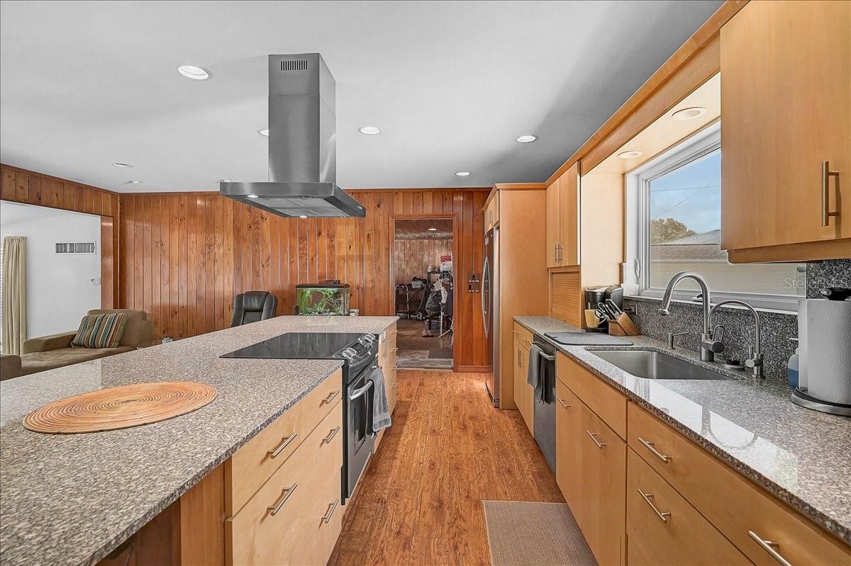 2404 Bispham, Sarasota, FL 34231