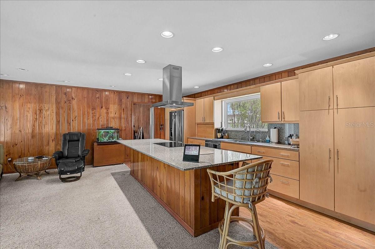 2404 Bispham, Sarasota, FL 34231