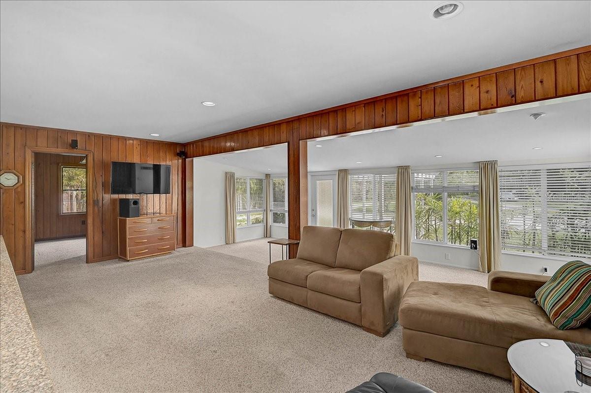 2404 Bispham, Sarasota, FL 34231