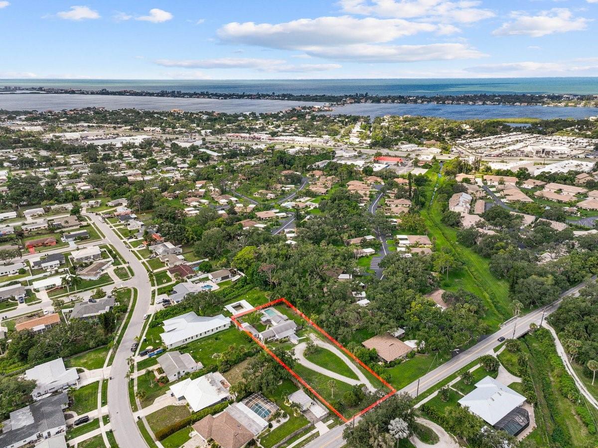 2404 Bispham, Sarasota, FL 34231