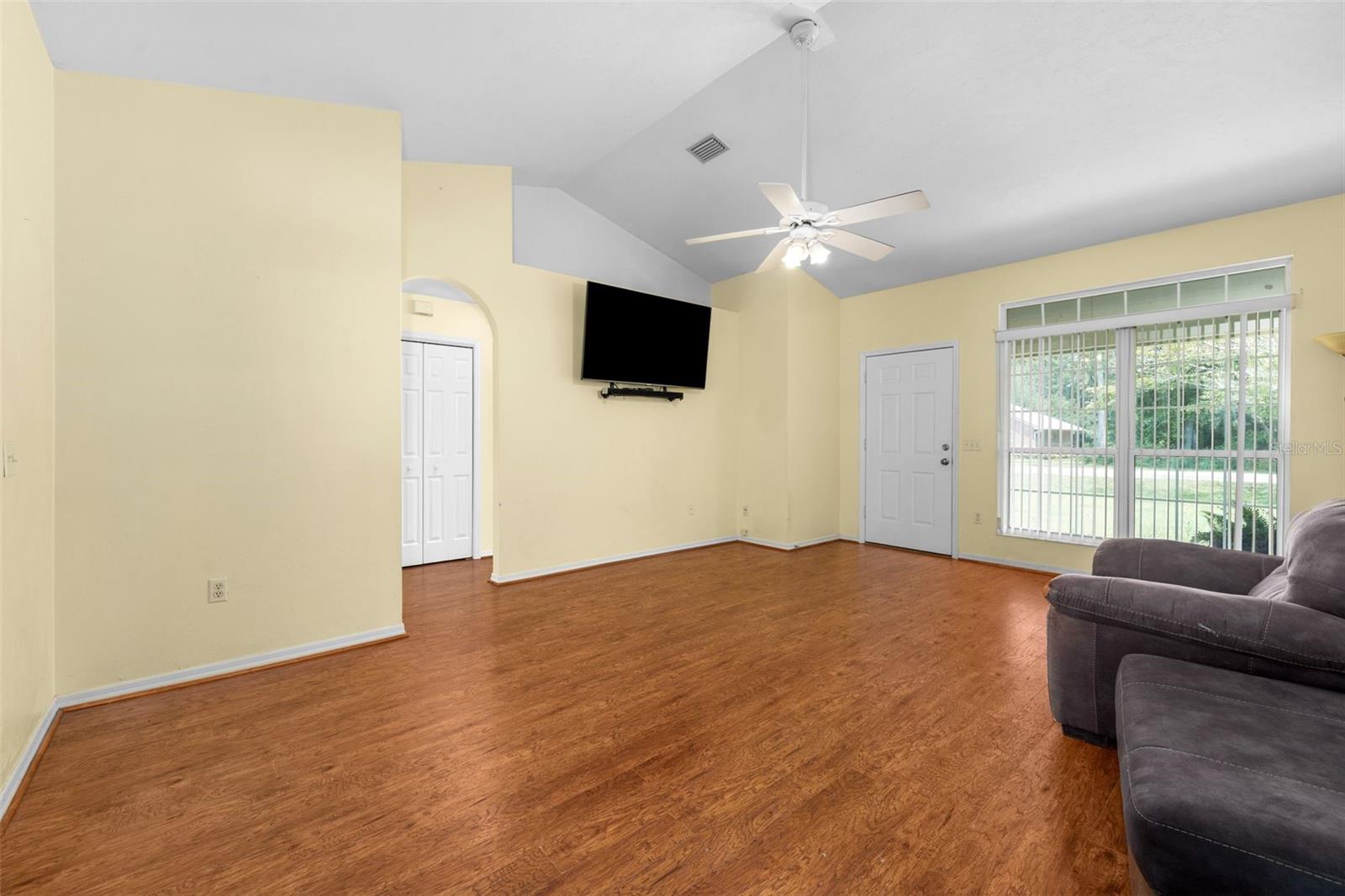 200 Charlotte, Lake City, FL 32055