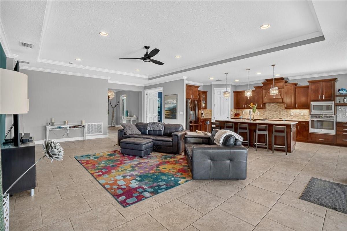 17009 1st, Bradenton, FL 34212