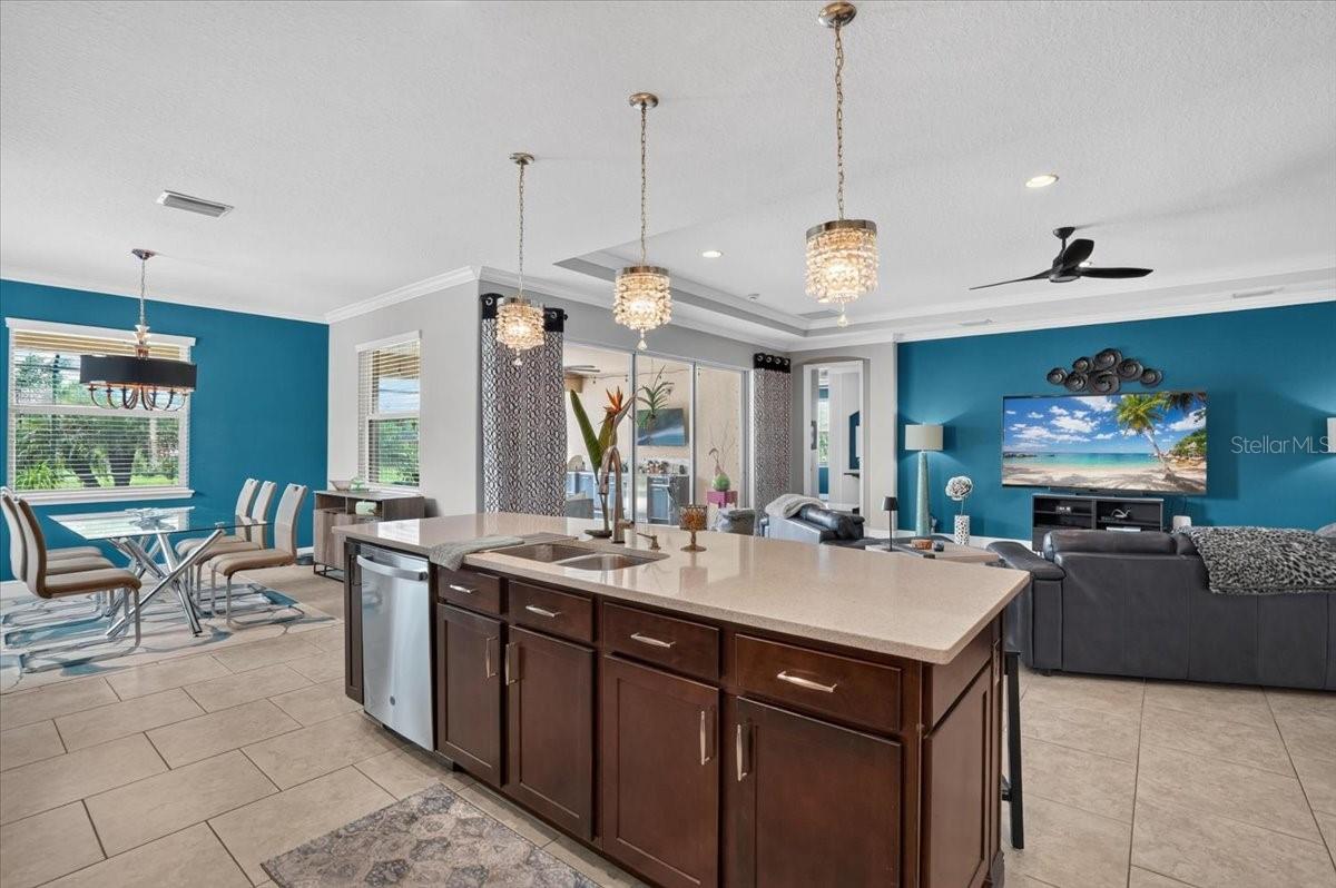 17009 1st, Bradenton, FL 34212