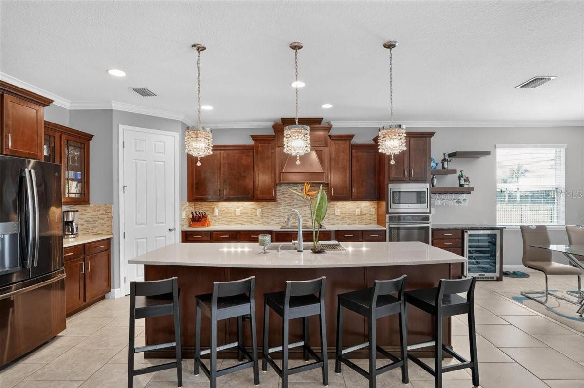 17009 1st, Bradenton, FL 34212