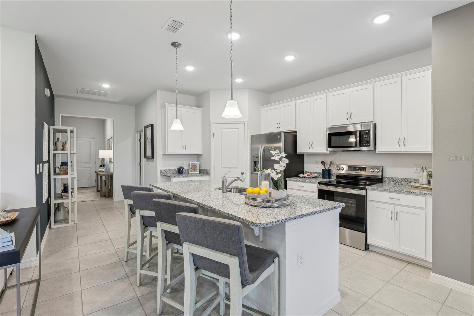 23599 Grindstone, Sorrento, FL 32776