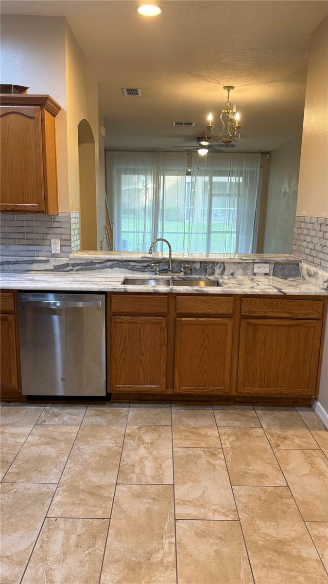 4135 Bismarck Palm, Tampa, FL 33610