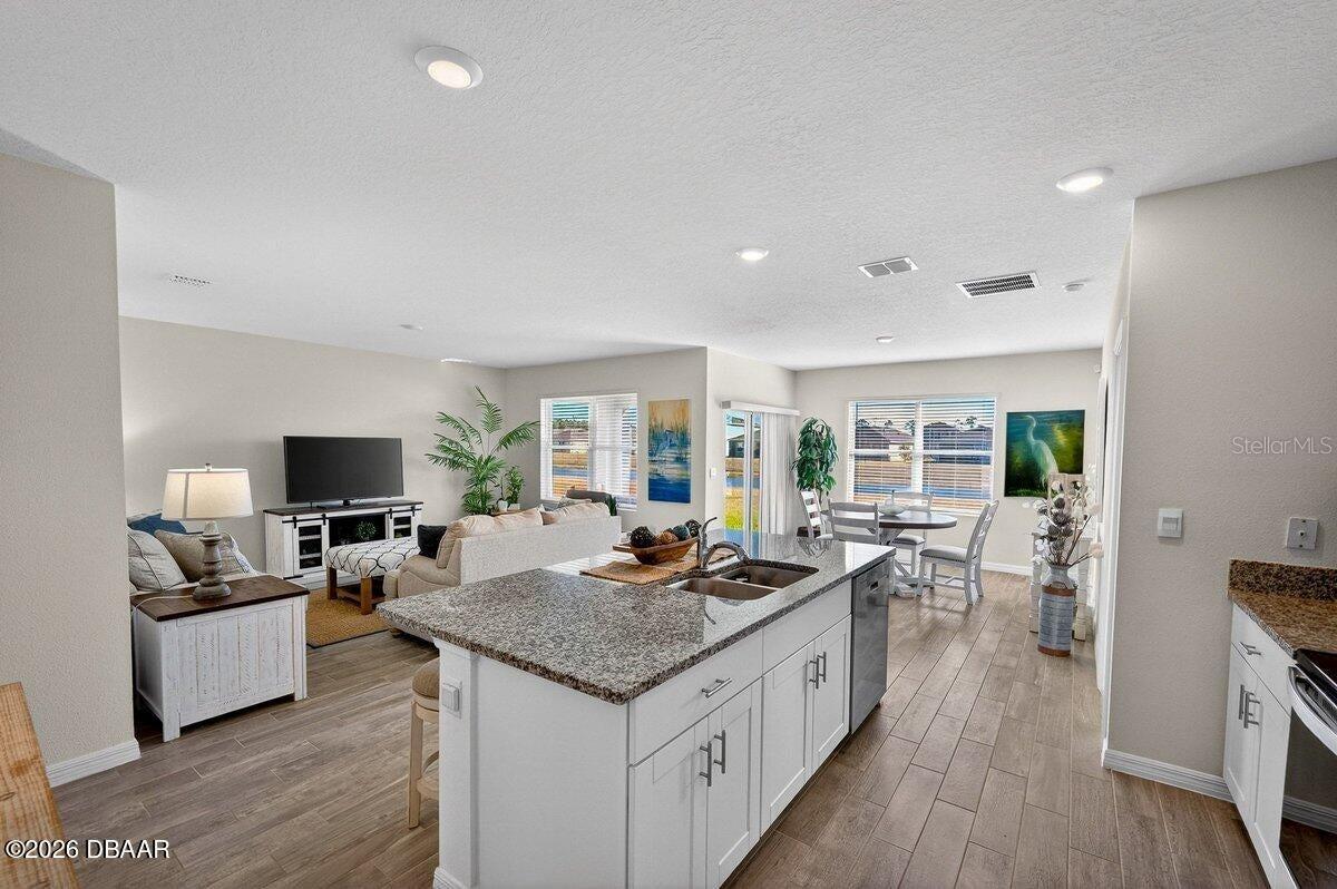 1346 Middle Lake, Ormond Beach, FL 32174