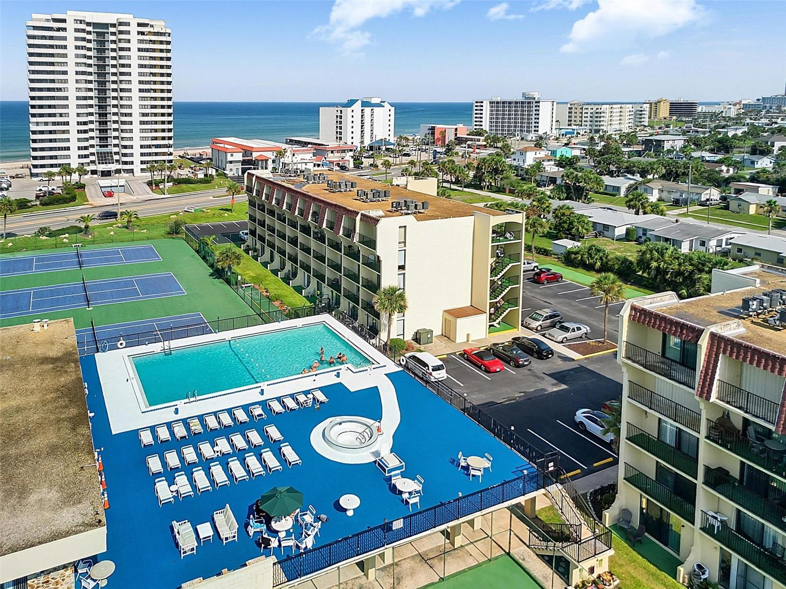 1433 Atlantic Unit 329, Daytona Beach, FL 32118