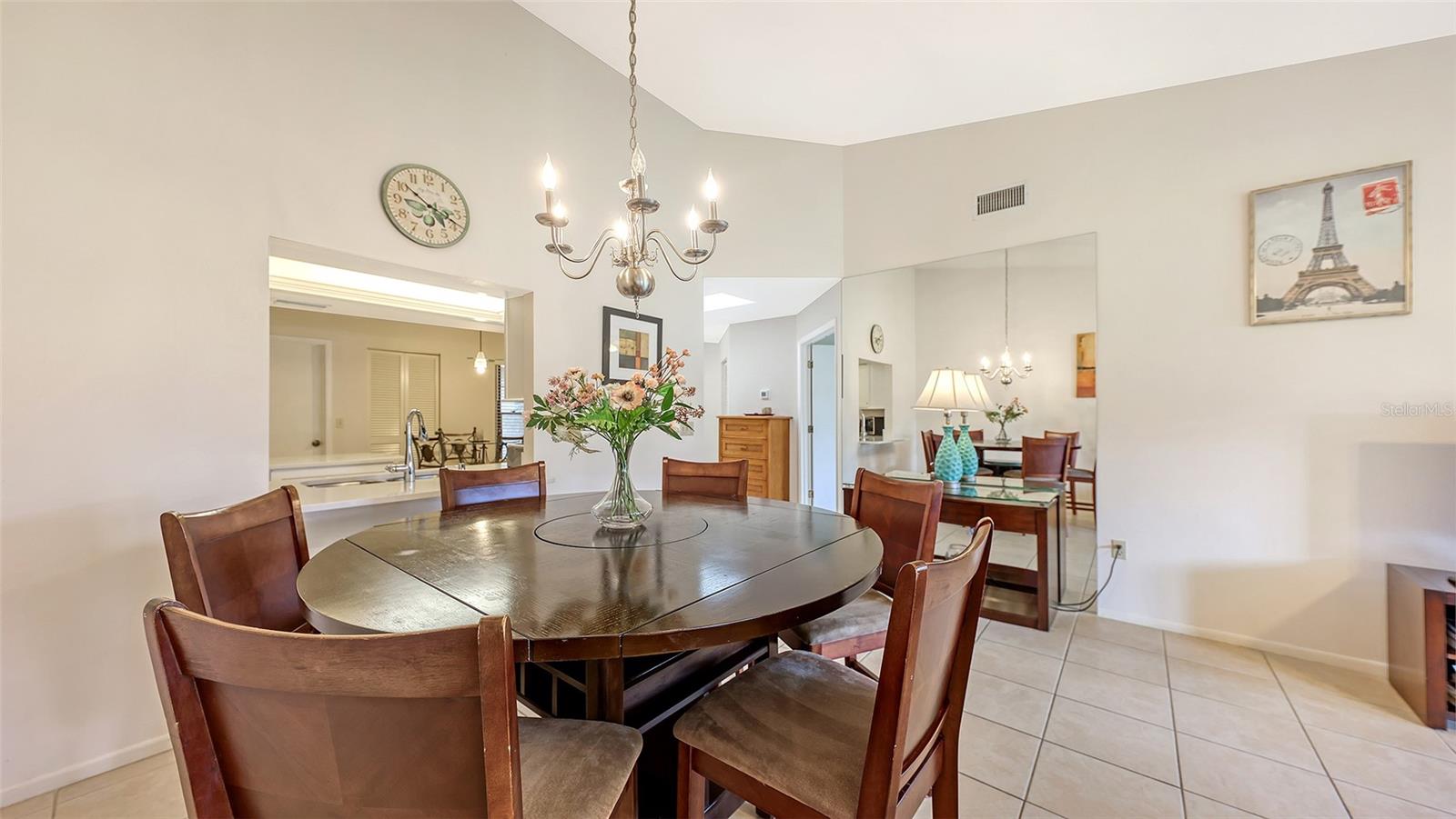3715 Pinecone Unit 169, Sarasota, FL 34238