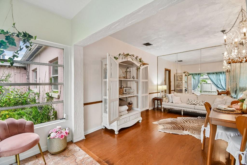 1619 New York, Orlando, FL 32803