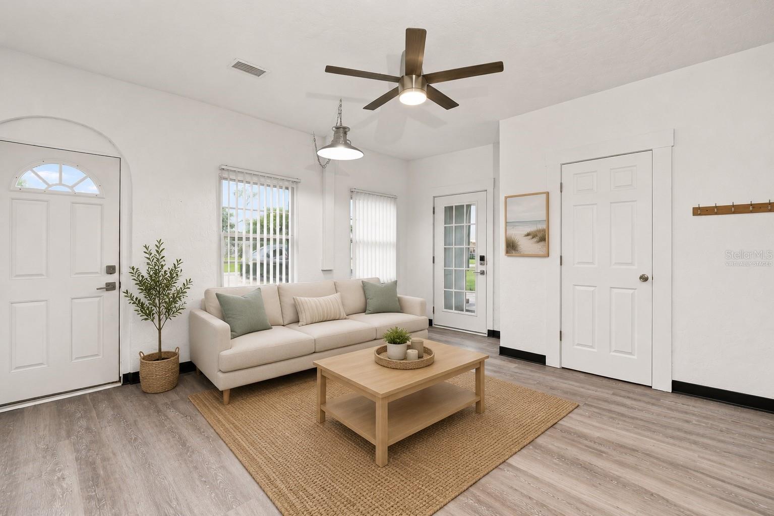 1005 Alston, Englewood, FL 34223