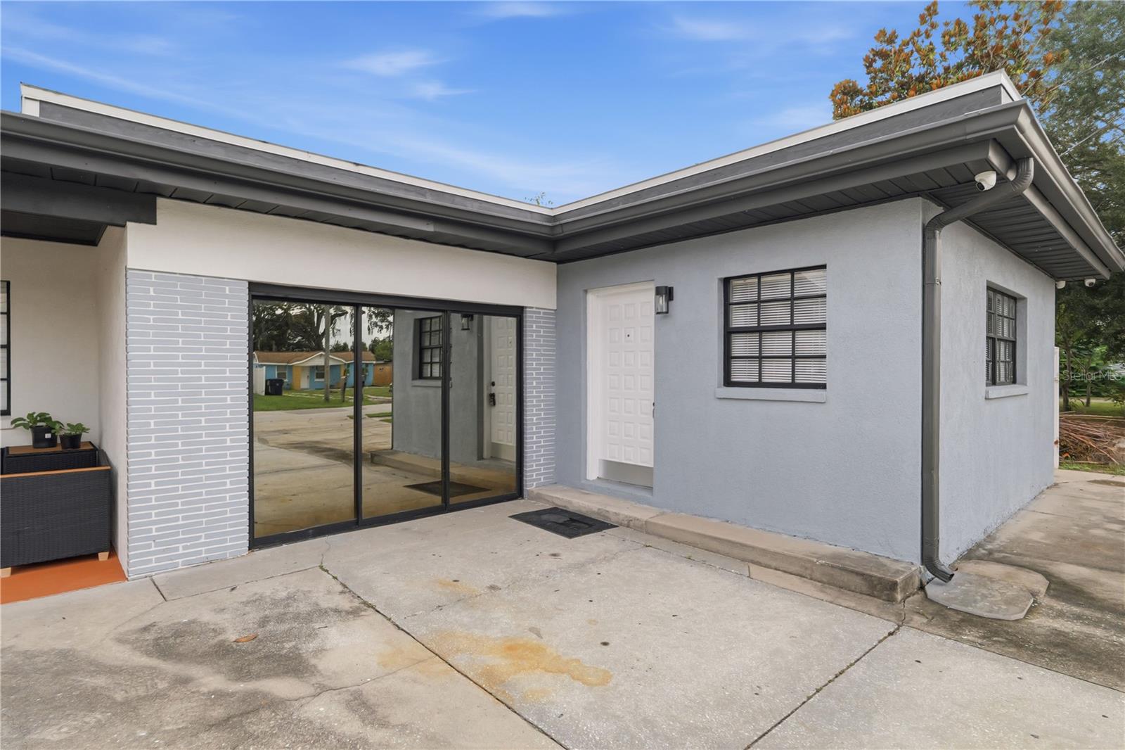 2607 Crest, Tampa, FL 33614