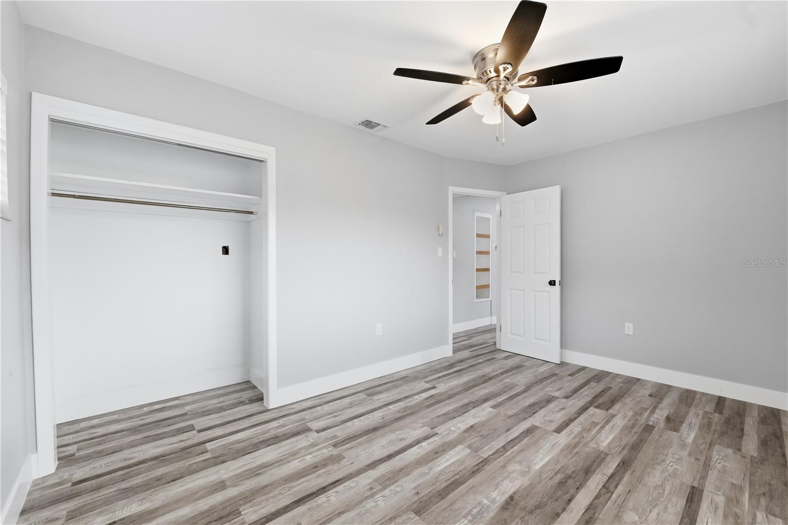 2607 Crest, Tampa, FL 33614