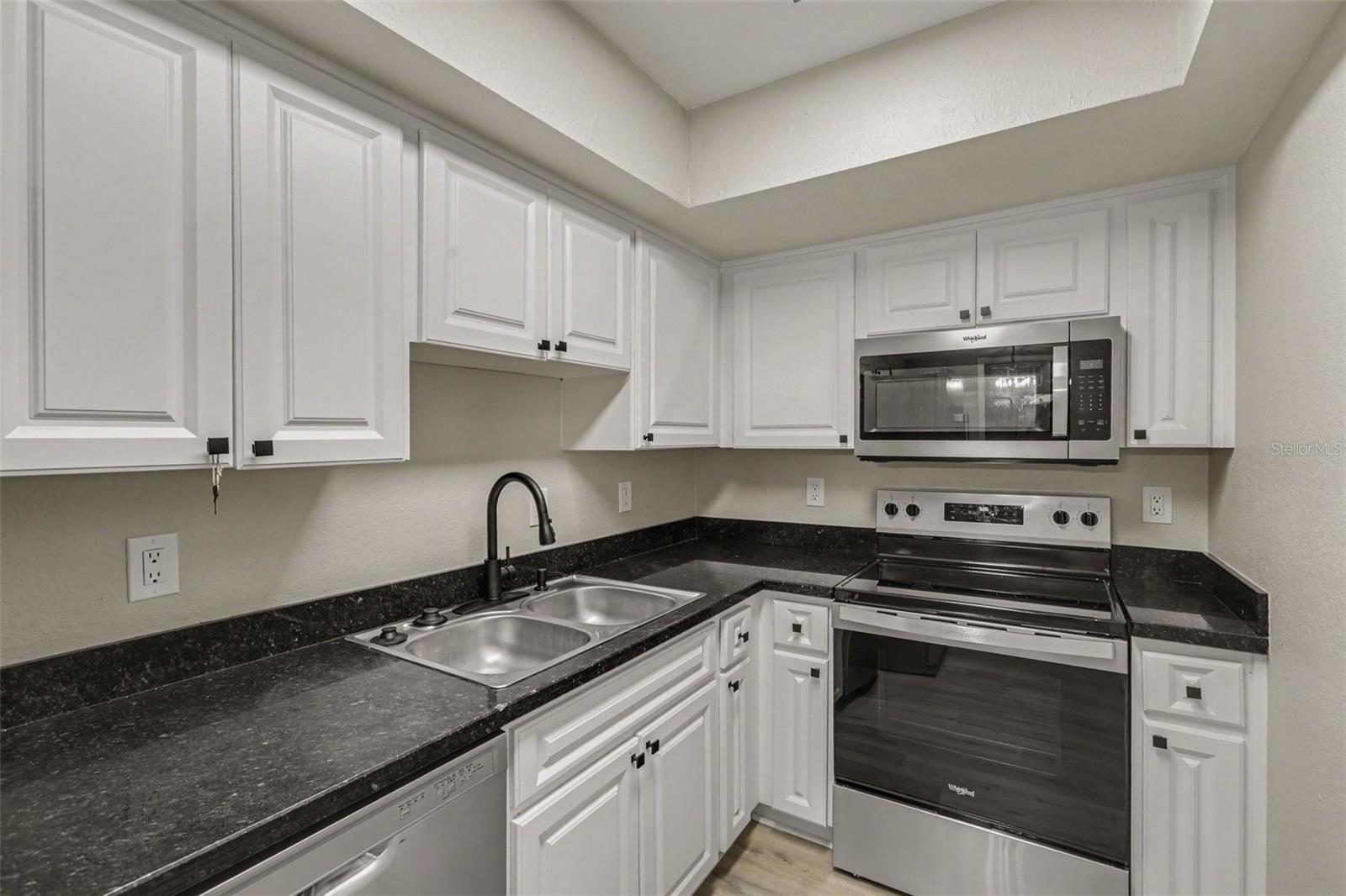 3711 W Iowa Ave Unit 115, Tampa, FL 33611
