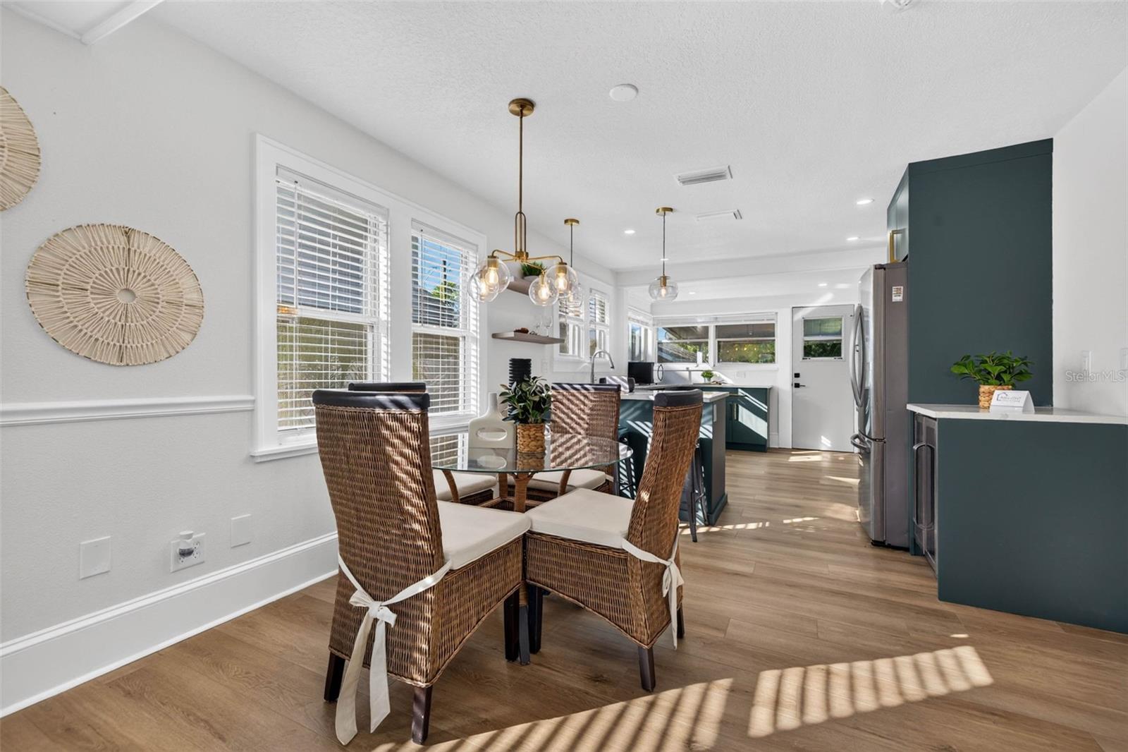4624 Iris, St Petersburg, FL 33714