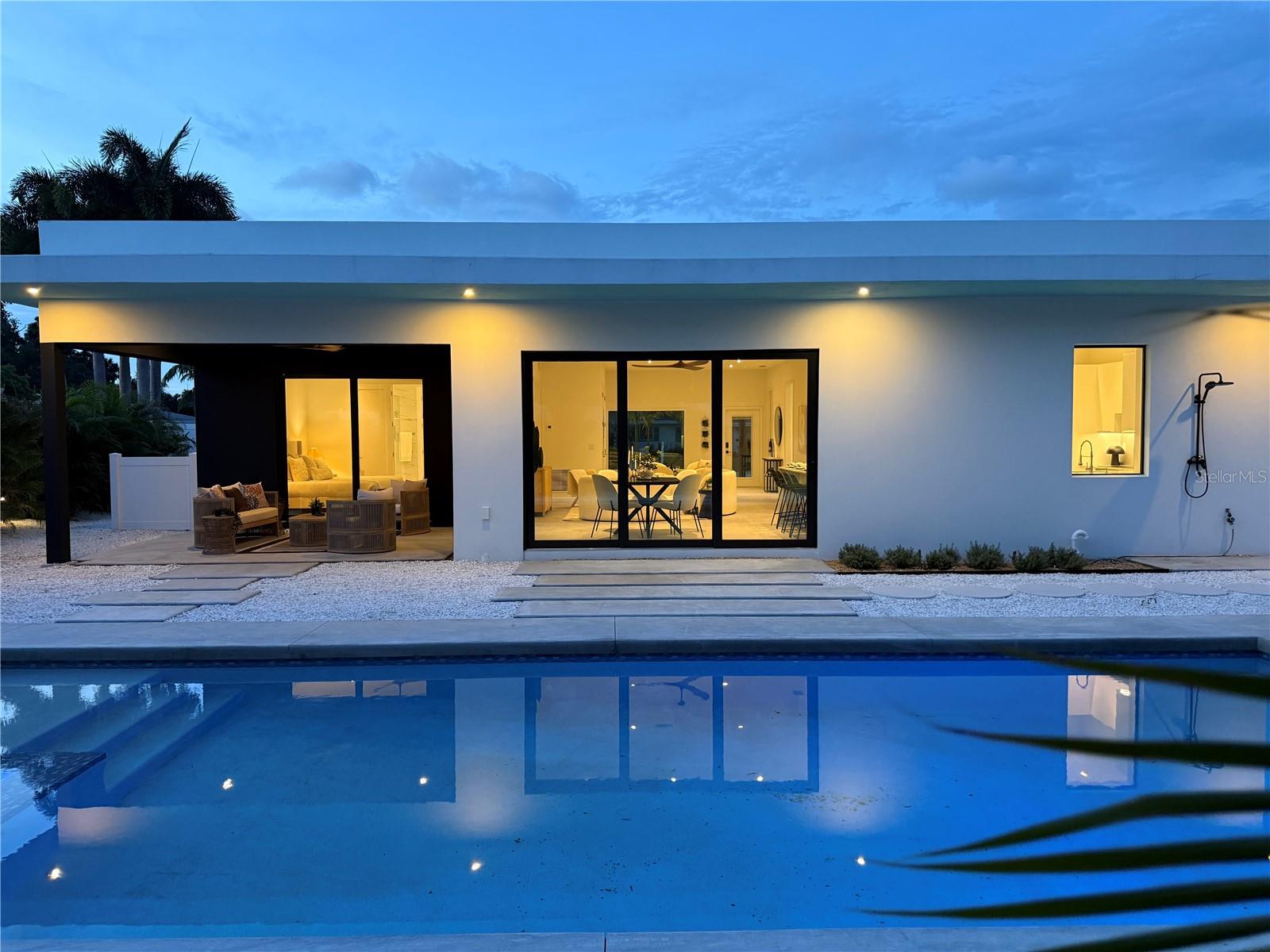 2306 Valencia, Sarasota, FL 34239