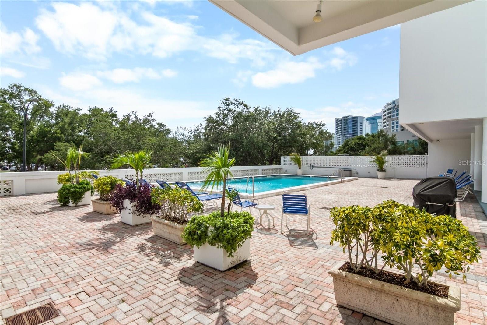 33 Gulfstream Unit 305, Sarasota, FL 34236