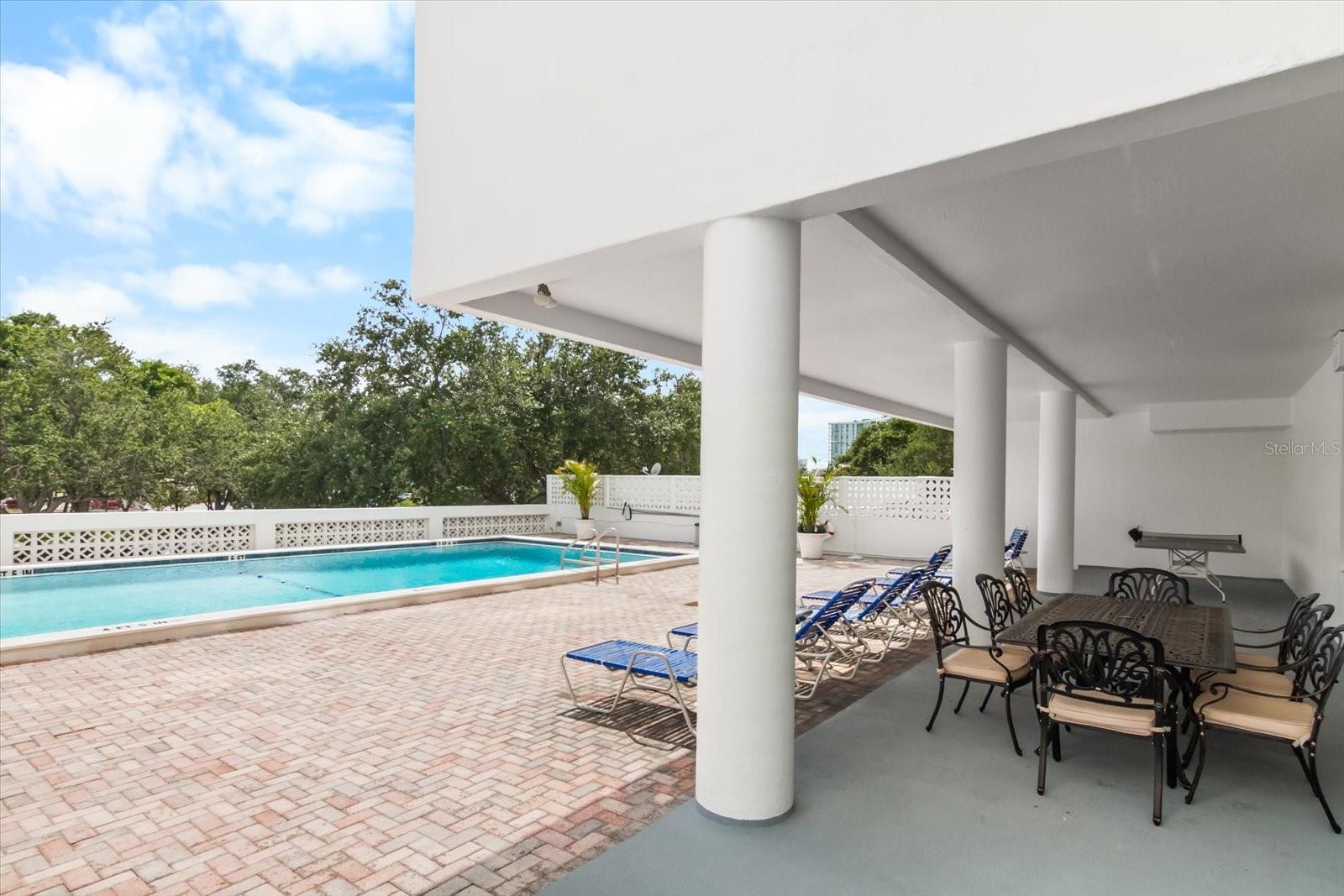 33 Gulfstream Unit 305, Sarasota, FL 34236